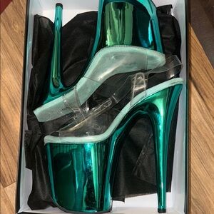 Pleaser Flamingo Chrome Size 9